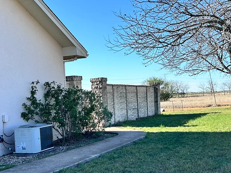 11115 FM 1660 — Photo 29