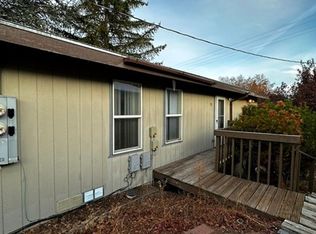 758 W Oregon Ave, Klamath Falls, OR 97601