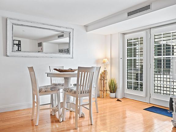 5th image of 1 East Grand Avenue #409