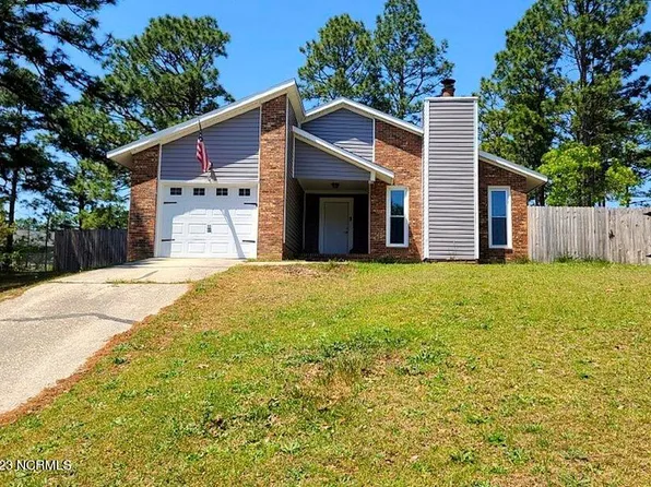 3337 Red Fox Rd, Spring Lake, NC 28390
