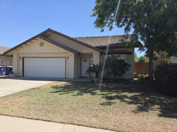 142 Forest Dr, Kingsburg, CA 93631