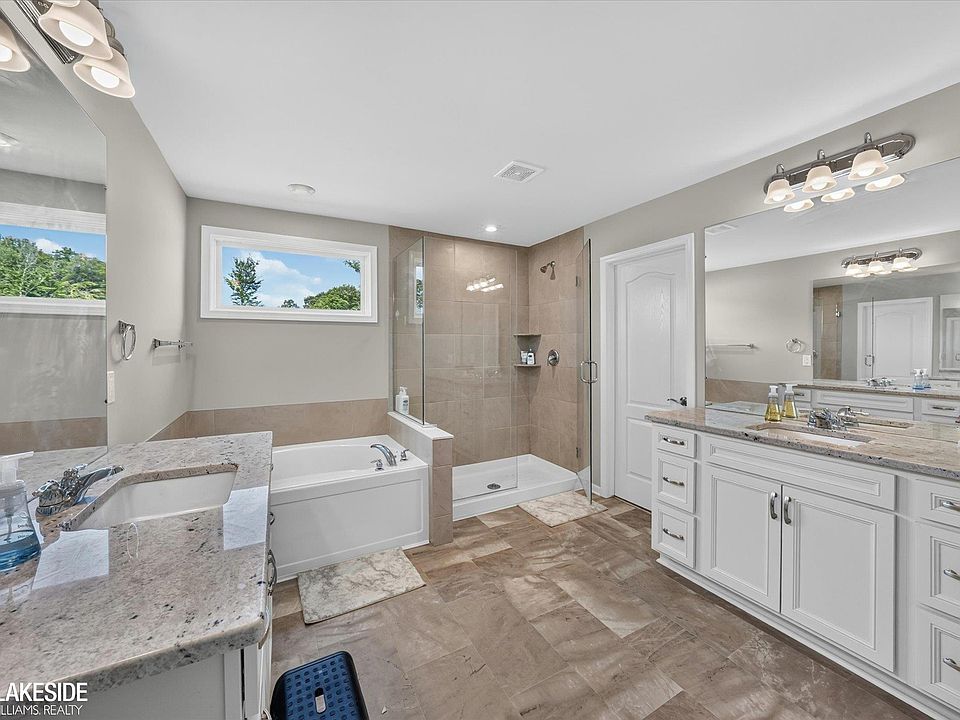 55777 Beacon Shore Dr, photo 26