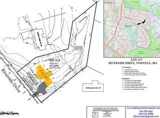 83 Riverside Dr, Norwell, MA 02061