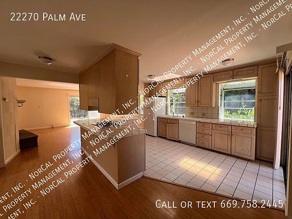 5th image of 22270 Palm Ave