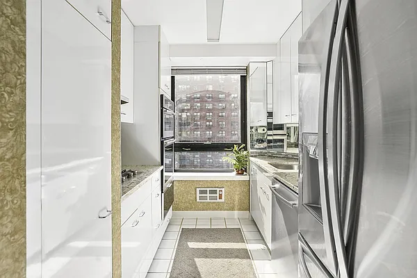 Sold by Compass | media 3