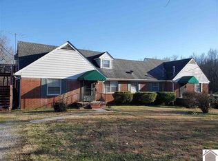 200 N Crestview Dr, Paducah, KY 42001