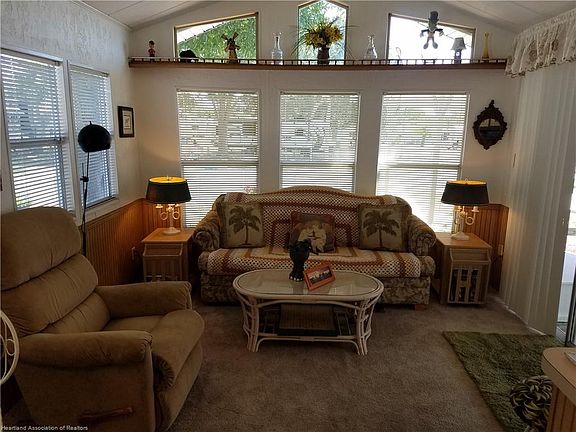 4th image of 34 Hidden Harbor Ln
