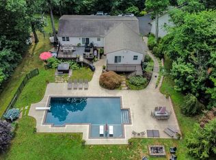 22 Klingerman Rd, Telford, PA 18969