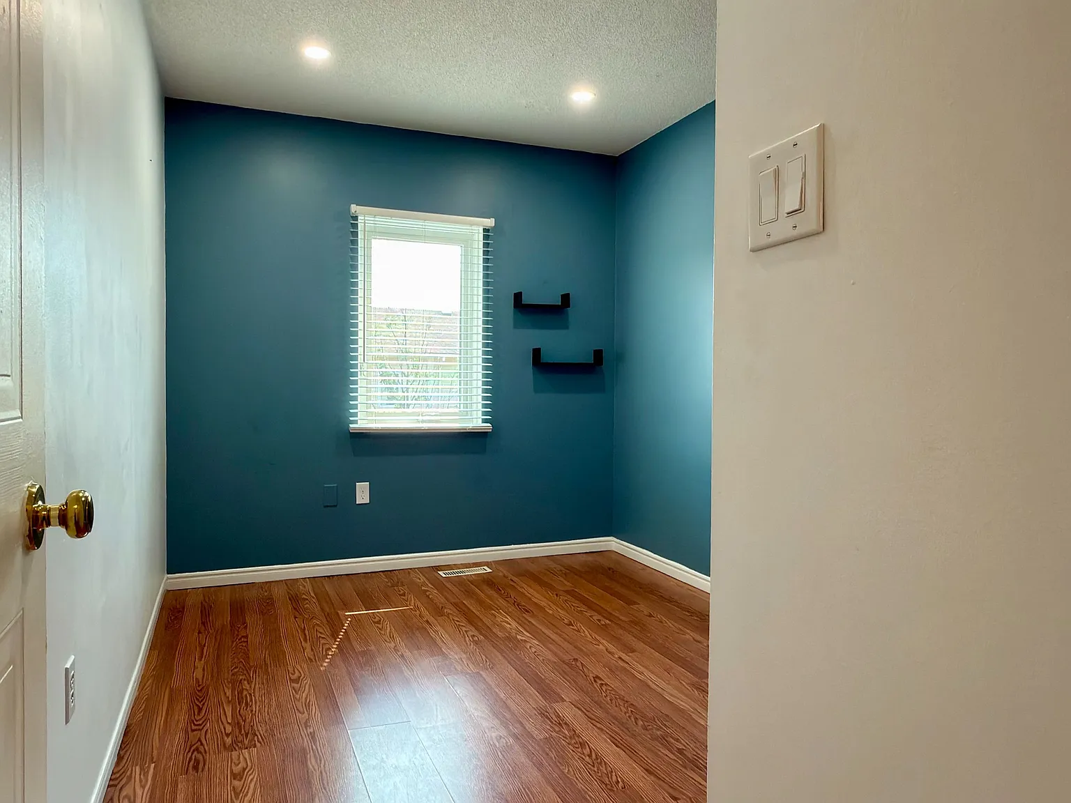 3 bed, $2,450 — Photo 3
