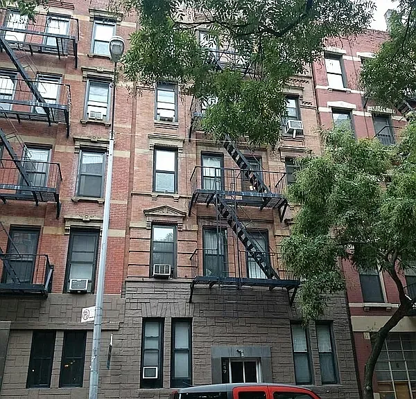 219 W 16th St #1A — Photo 9