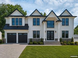 412 Gregory Rd, Paramus, NJ 07652
