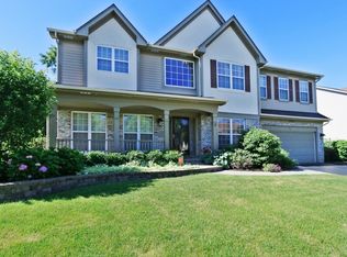 7353 Prescott Ln, Gurnee, IL 60031