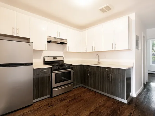 834 Halsey Street image 6 of 9