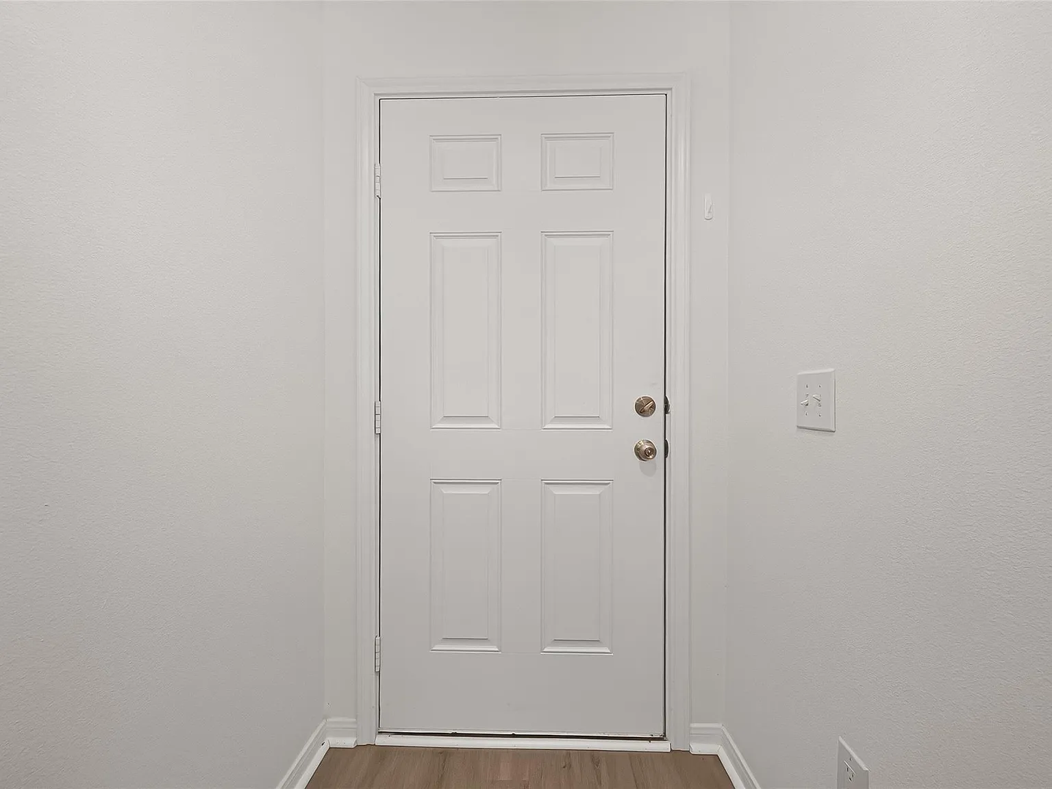 4 bed, 2.5 bath, 2538 sqft, $2,395 — Photo 4
