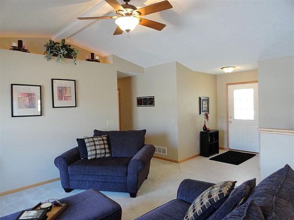 5th image of 3831 Sandhill Dr
