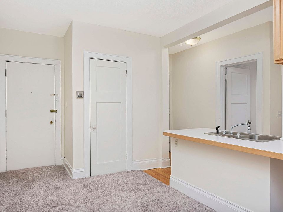 1st image of 2871 Irving Ave S APT 35
