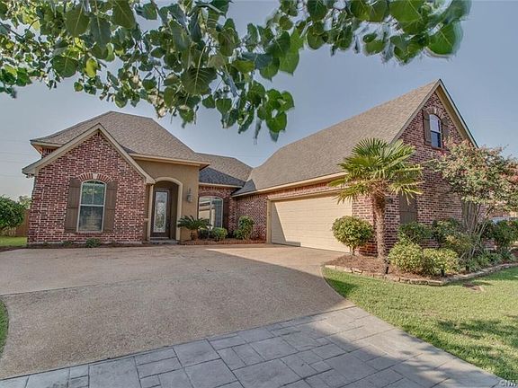 3rd image of 738 Dumaine Dr