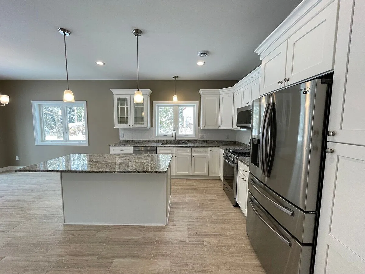 3 bed, 1750 sqft, $3,200 — Photo 2