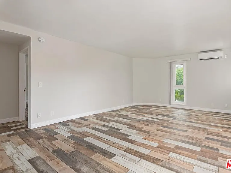 11789 Montana Ave #11 — Photo 12