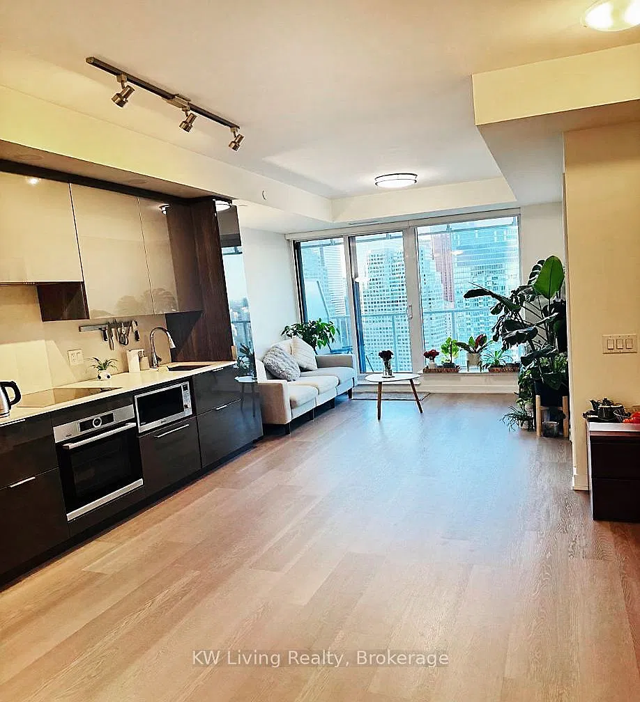 1 bed, $2,600 — Photo 3