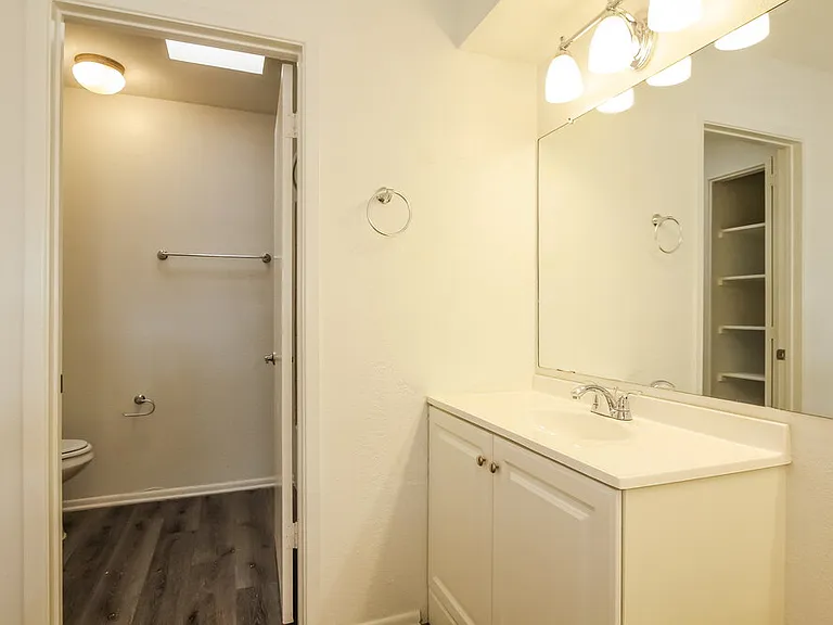 7032 S 44th St — Photo 10