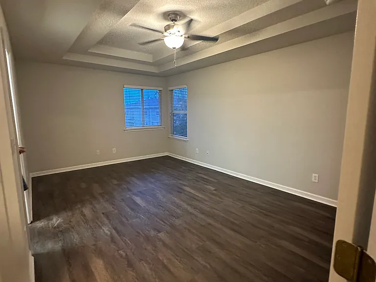 2307 Sunset Bluff Dr — Photo 8