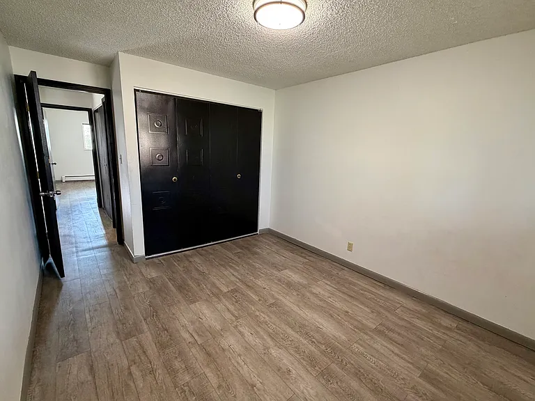 Cedar Terrace Apartments — Photo 9