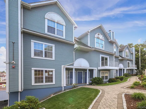 2 Nob Hill Drive, Elmsford, NY 10523