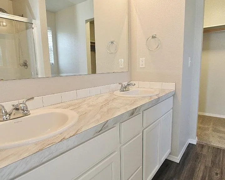 1642 N Pewter Ave — Photo 14