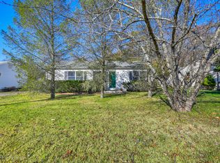 20 Ivins Dr, New Egypt, NJ 08533