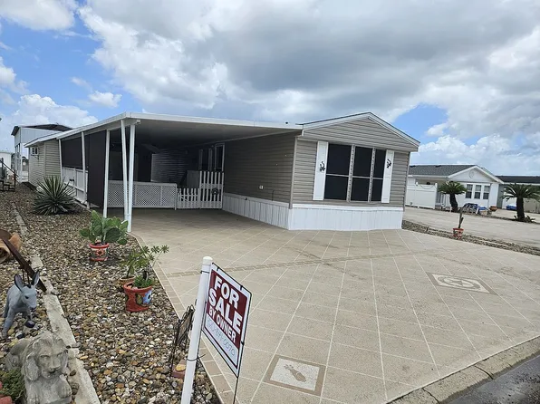 2210 Double Eagle Dr, Mission, TX 78572