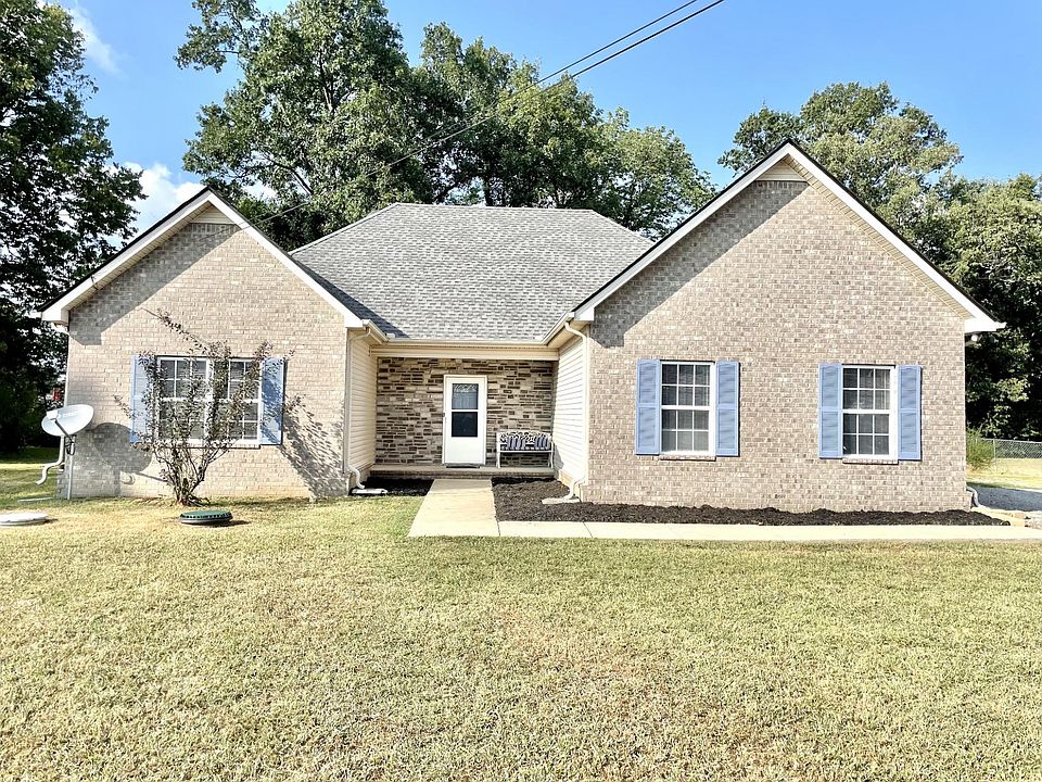 1st image of 104 Slow Waters Dr