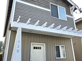923 4th Ave N, Kent, WA 98032