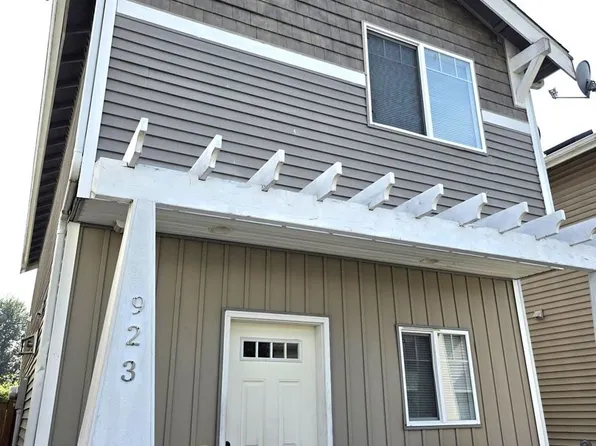 923 4th Ave N, Kent, WA 98032