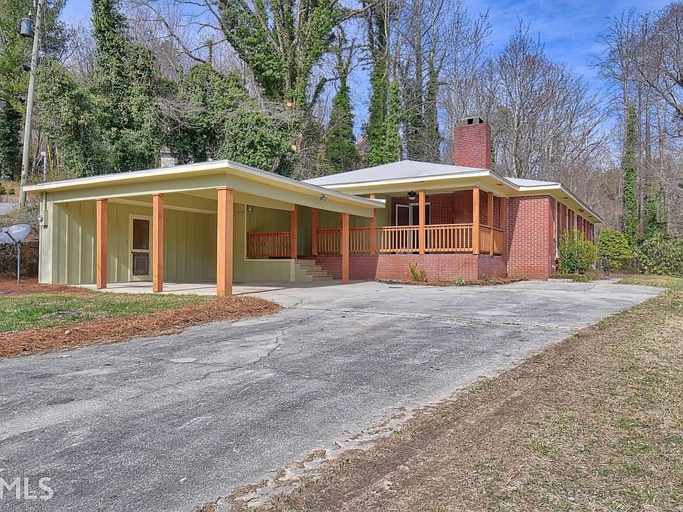 2nd image of 14 Dixieland Ln