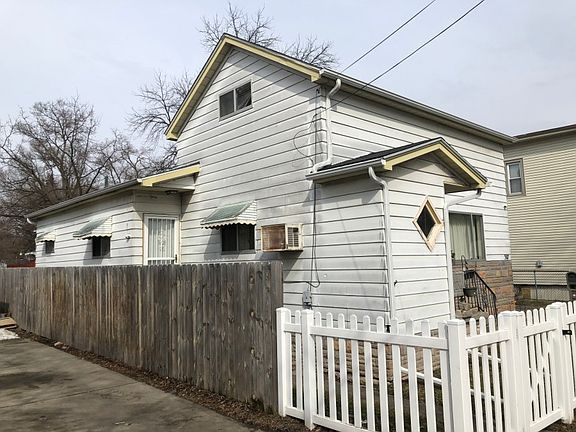 3rd image of 307 S Woodbridge St