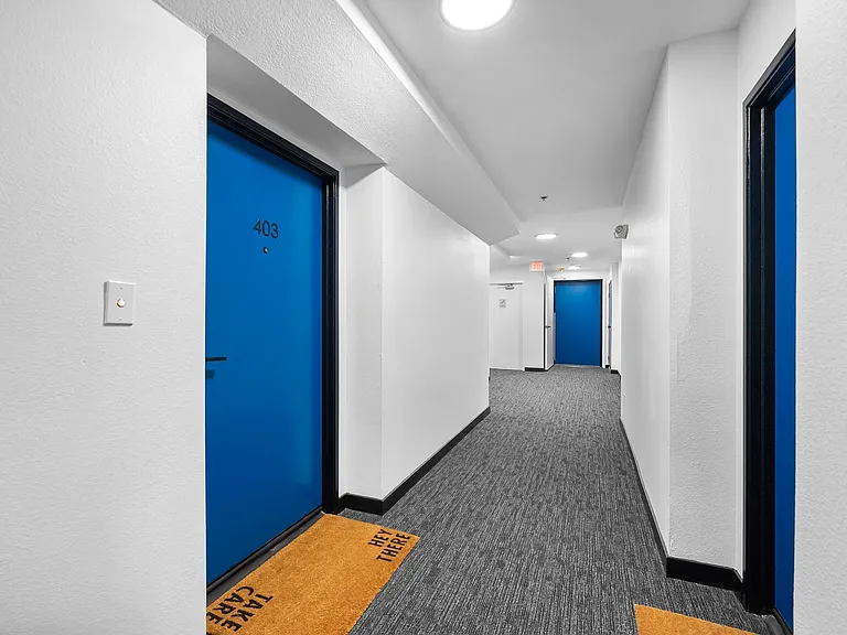 1400 Venice Blvd.- Modern Living in the Heart of Venice Renovated 2 Bedroom Units — Photo 20