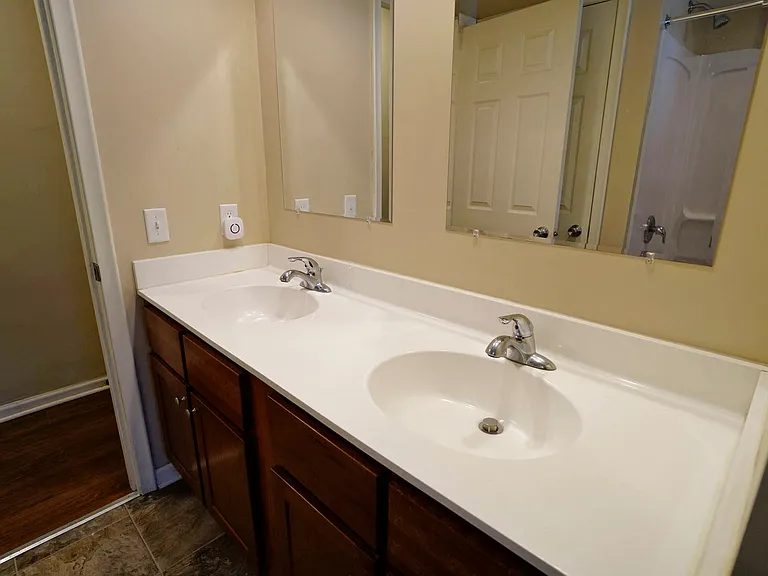 2101 Wuthering Heights Rd — Photo 12