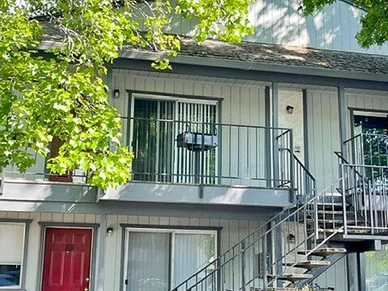 Summer Village Apartments — Photo 17