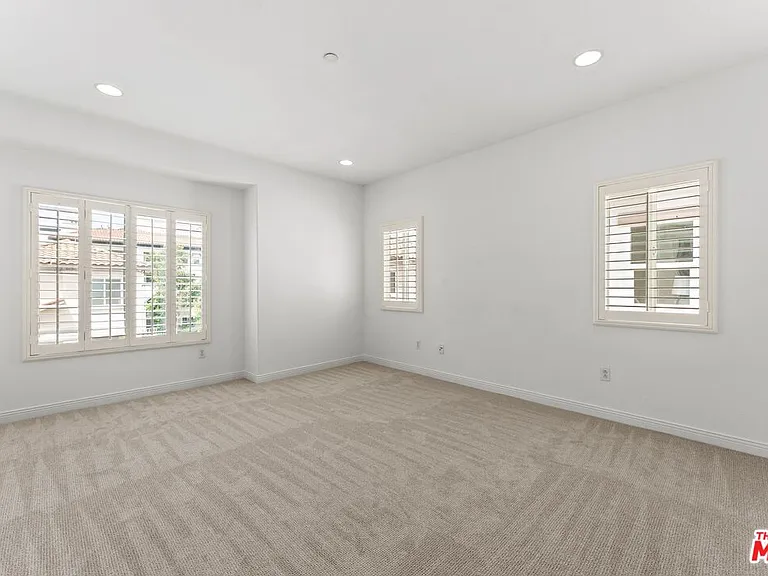 5738 Celedon Crk — Photo 21