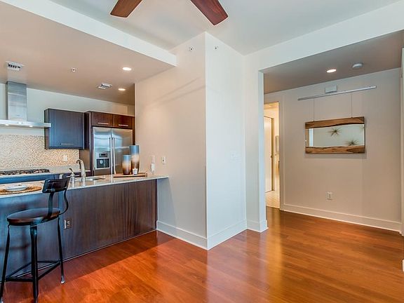 4th image of 210 Lee Barton Dr Unit 412