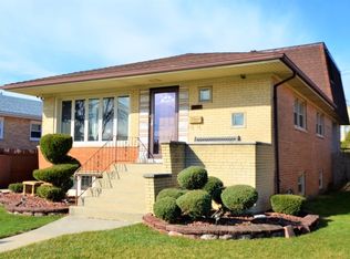8204 Mason Ave, Burbank, IL