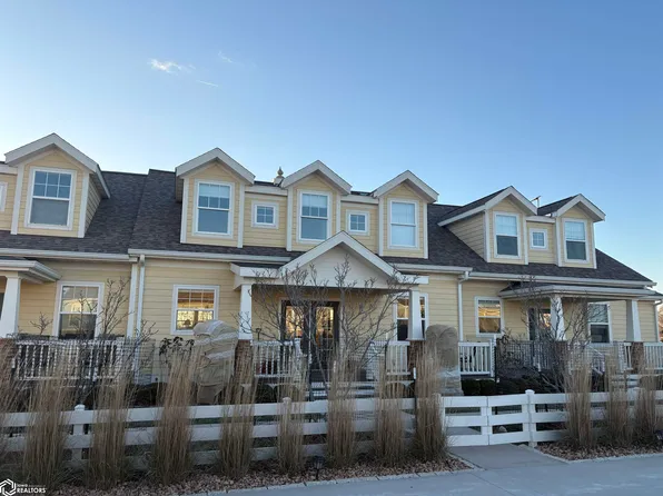 2132 Amber Ln, Fairfield, IA 52556