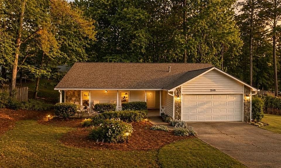 1st image of 240 Kristie Ln