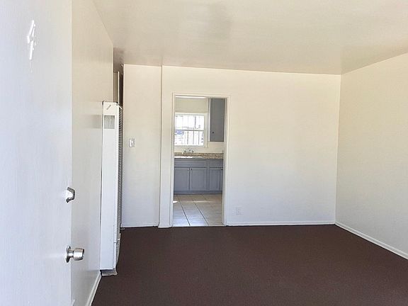 3rd image of 9508 S Western Ave APT 4