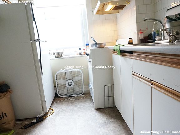 4th image of 31 Gardner St APT 6