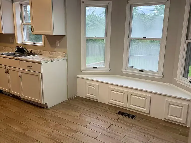 7469 Fitzroy Ct — Photo 7