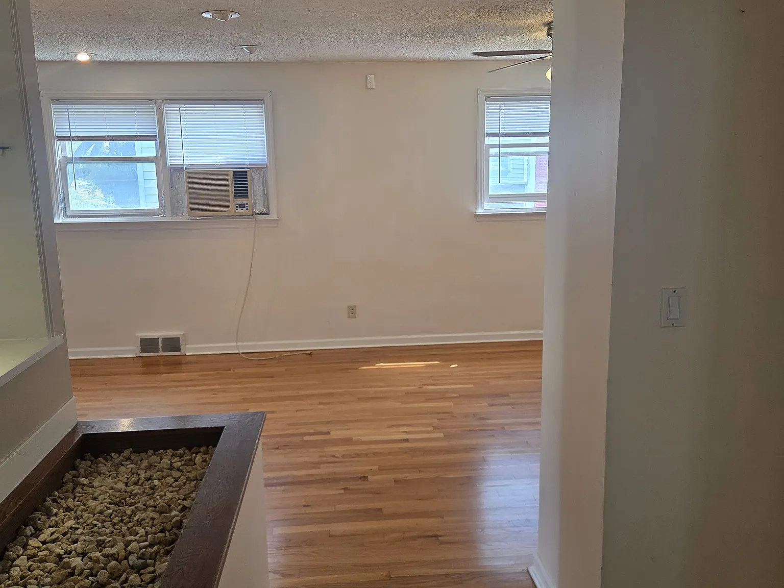4 bed, 1600 sqft, $1,650 — Photo 4