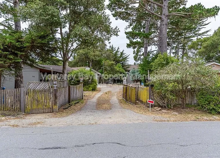 706 Crocker Ave — Photo 25