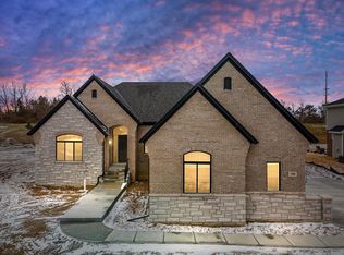 740 Marlayna Dr #63, Oxford, MI 48371